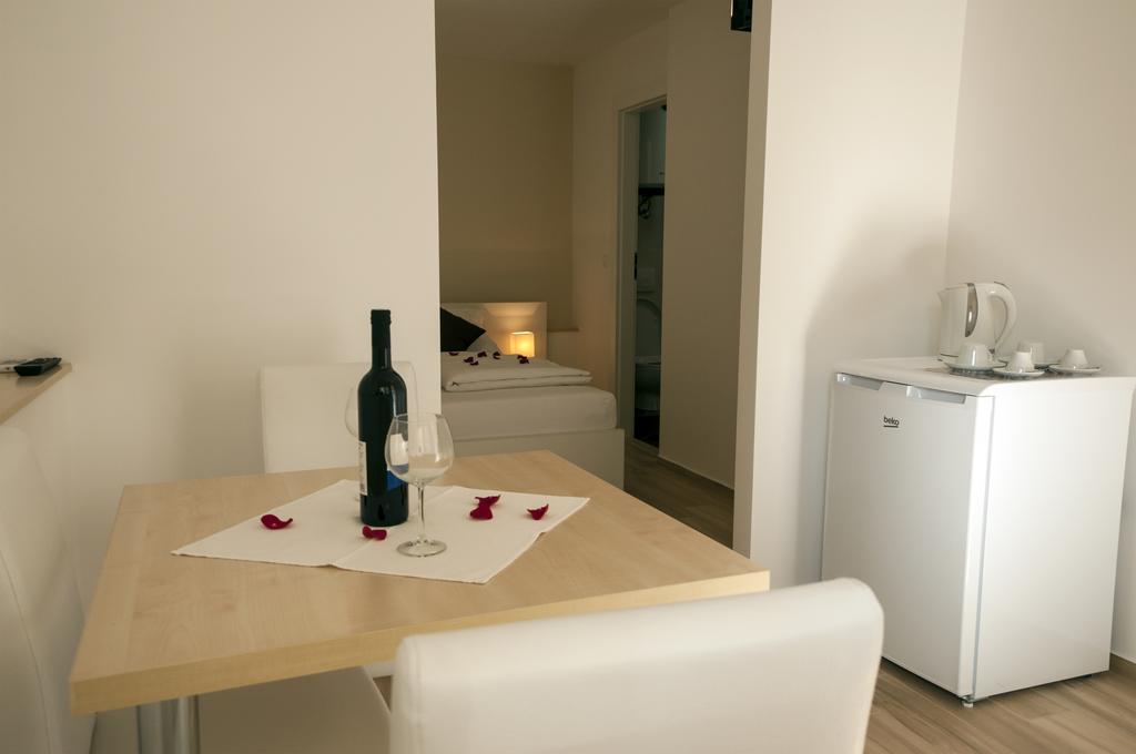 Guest House Bulevar Zadar Exteriör bild